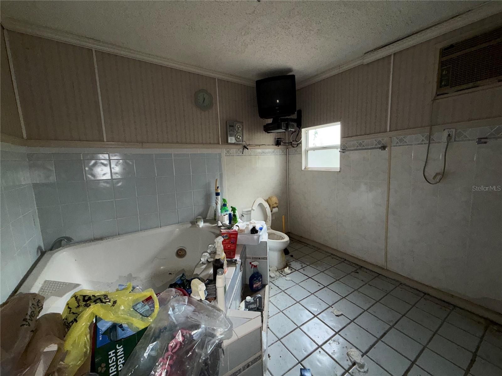 2907 E Lake Ave Property Photo 14
