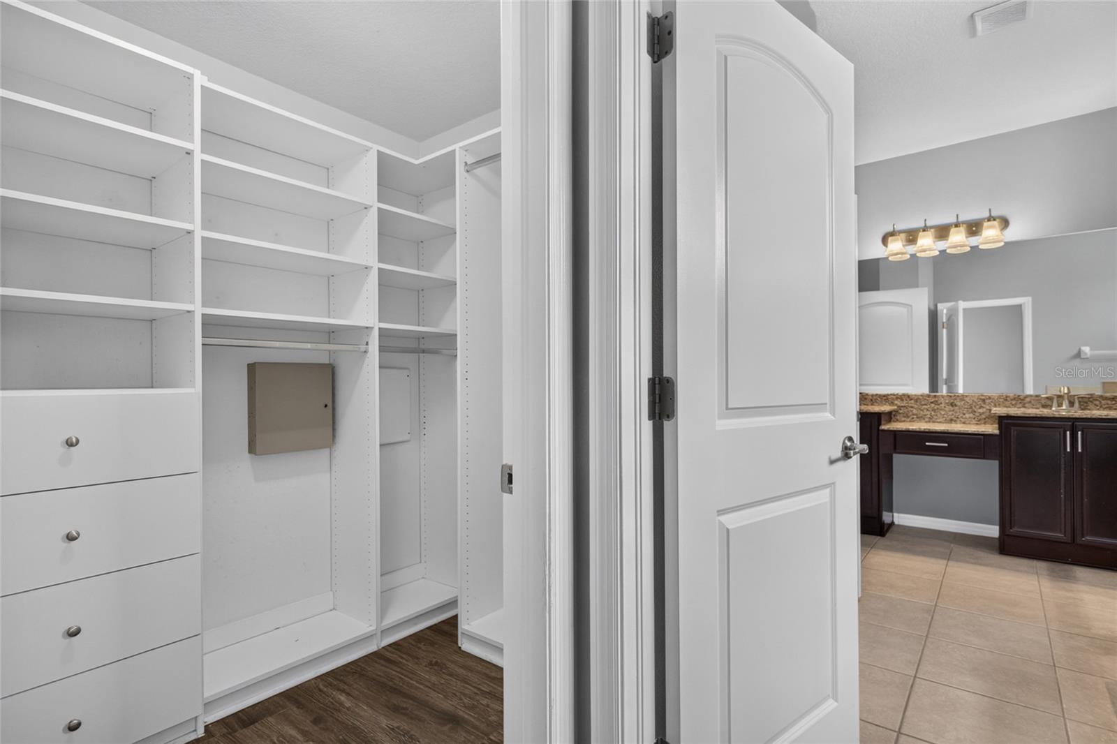 15718 Starling Dale Ln Property Photo 25
