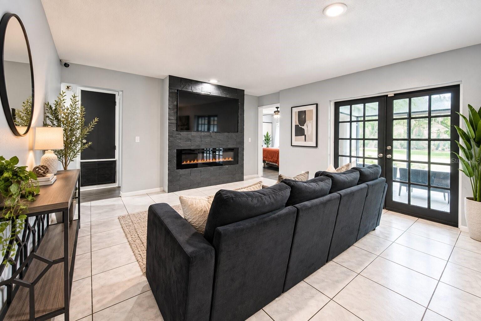 7802 River Ridge Dr Property Photo 4