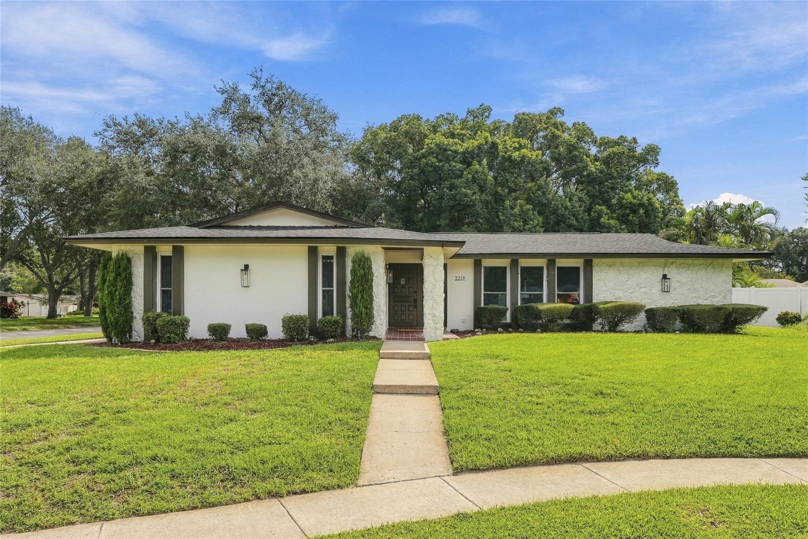 2259 El De Oro Cir Property Photo 1