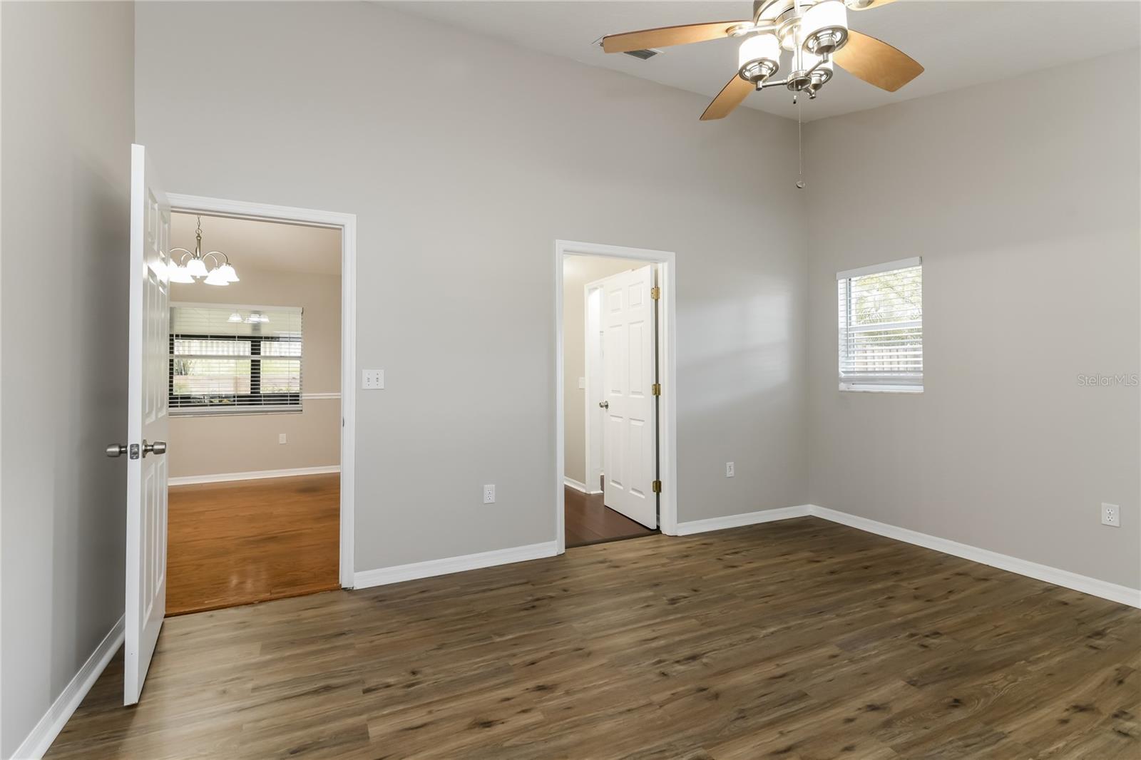 840 High Pointe Cir Property Photo 11