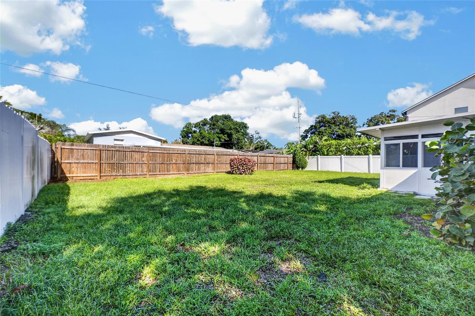 4511 S Gaines Rd Property Photo 40