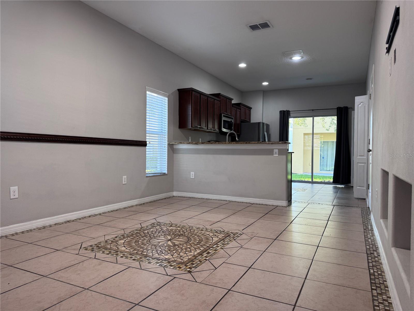 8523 Brushleaf Way Property Photo 4