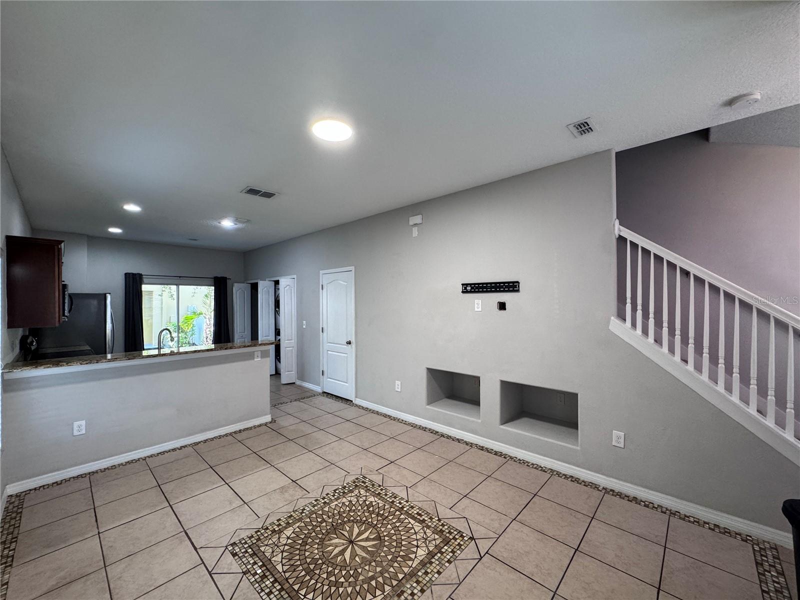 8523 Brushleaf Way Property Photo 5