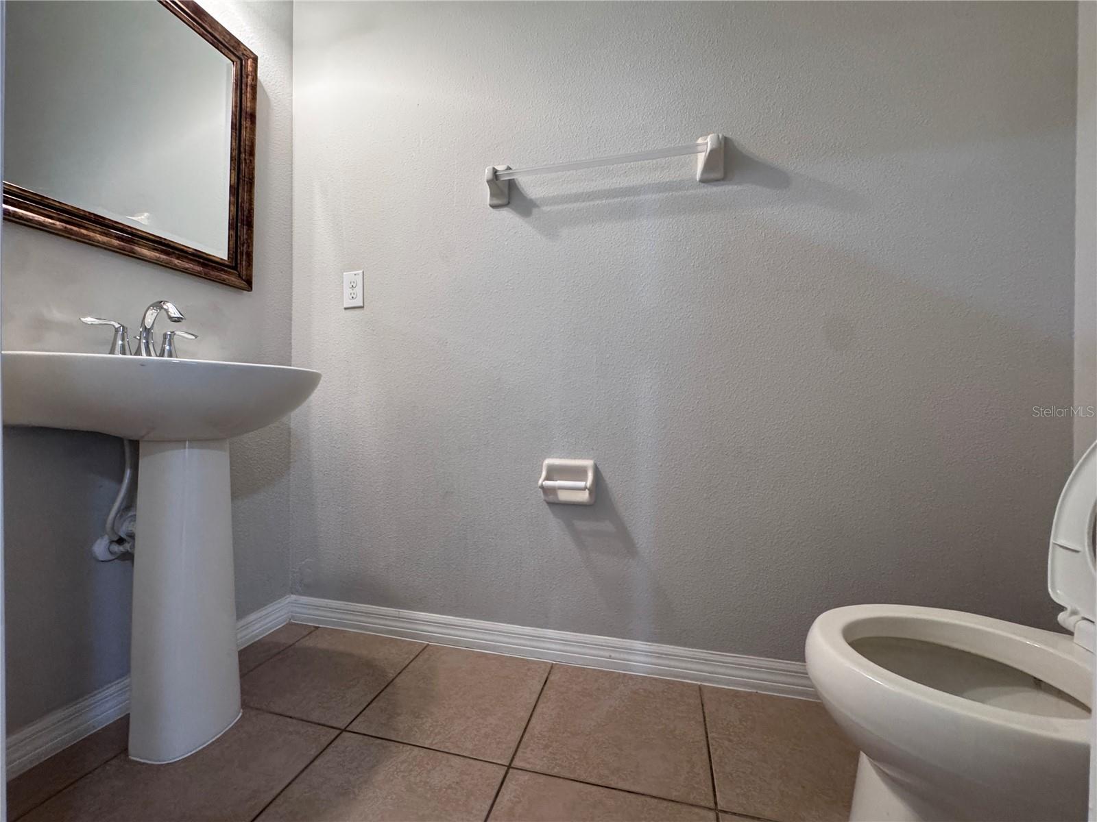 8523 Brushleaf Way Property Photo 9