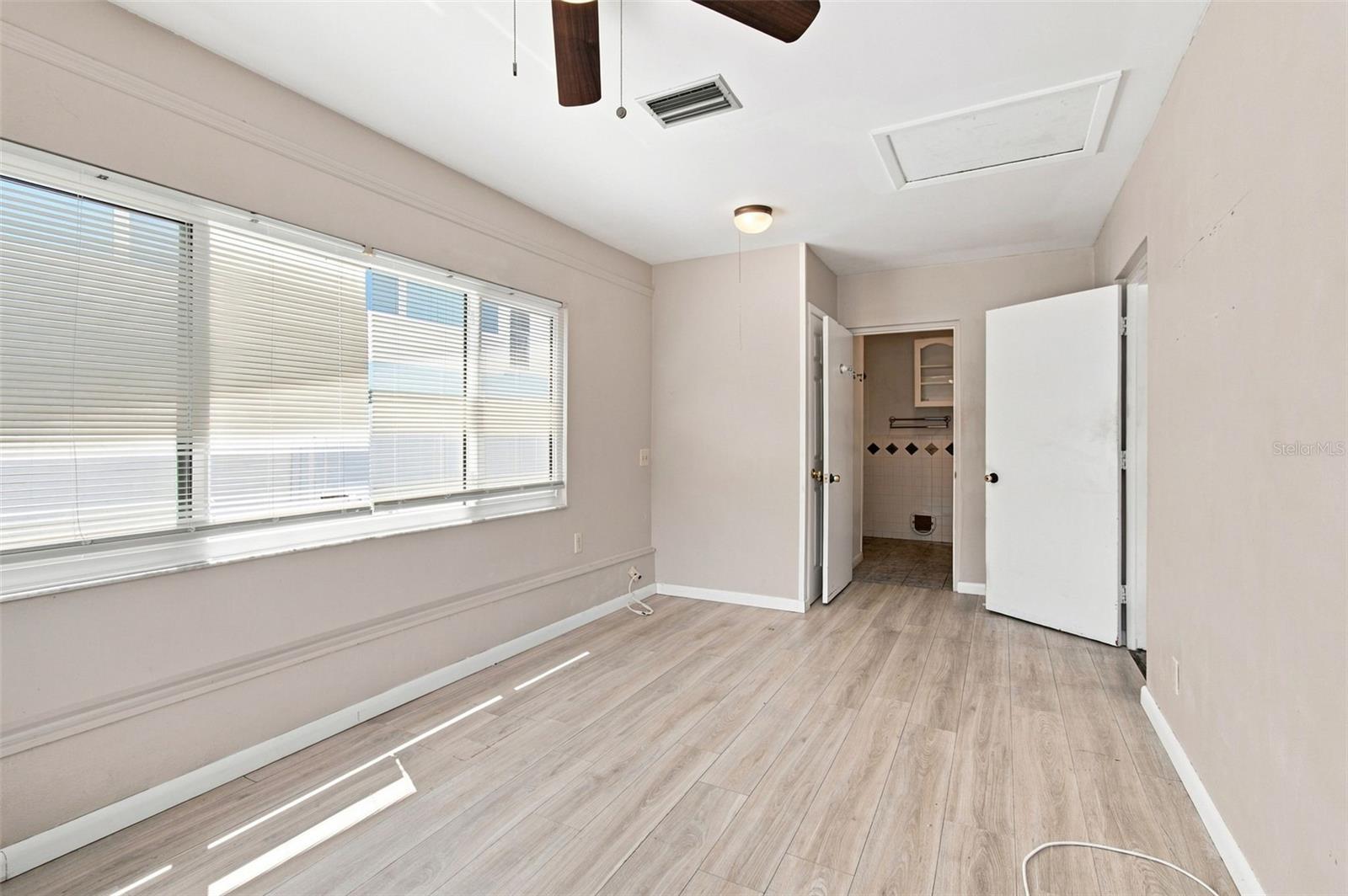 1604 1st St Property Photo 12