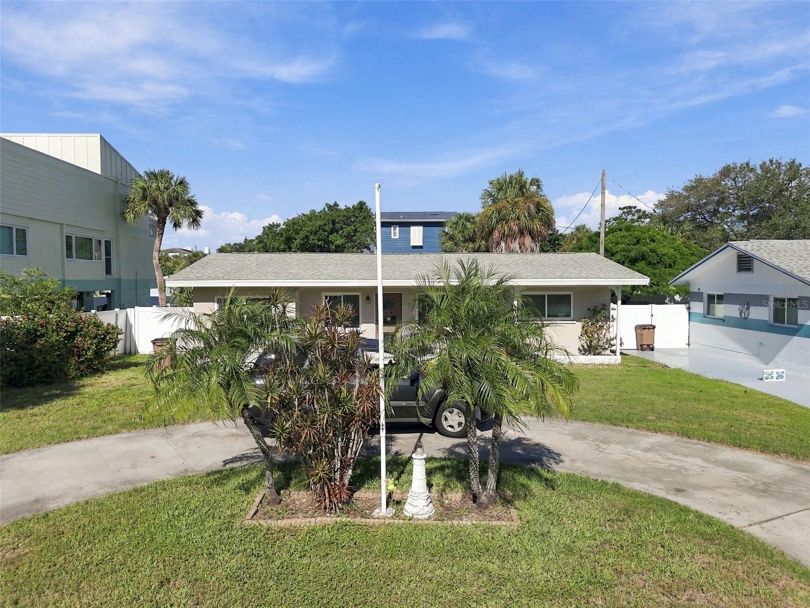 1604 1st St Property Photo 32