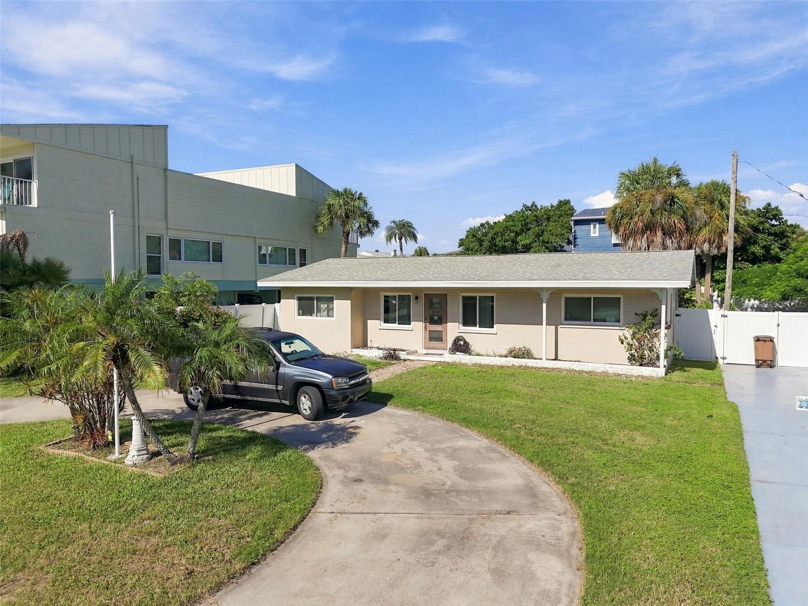 1604 1st St Property Photo 33