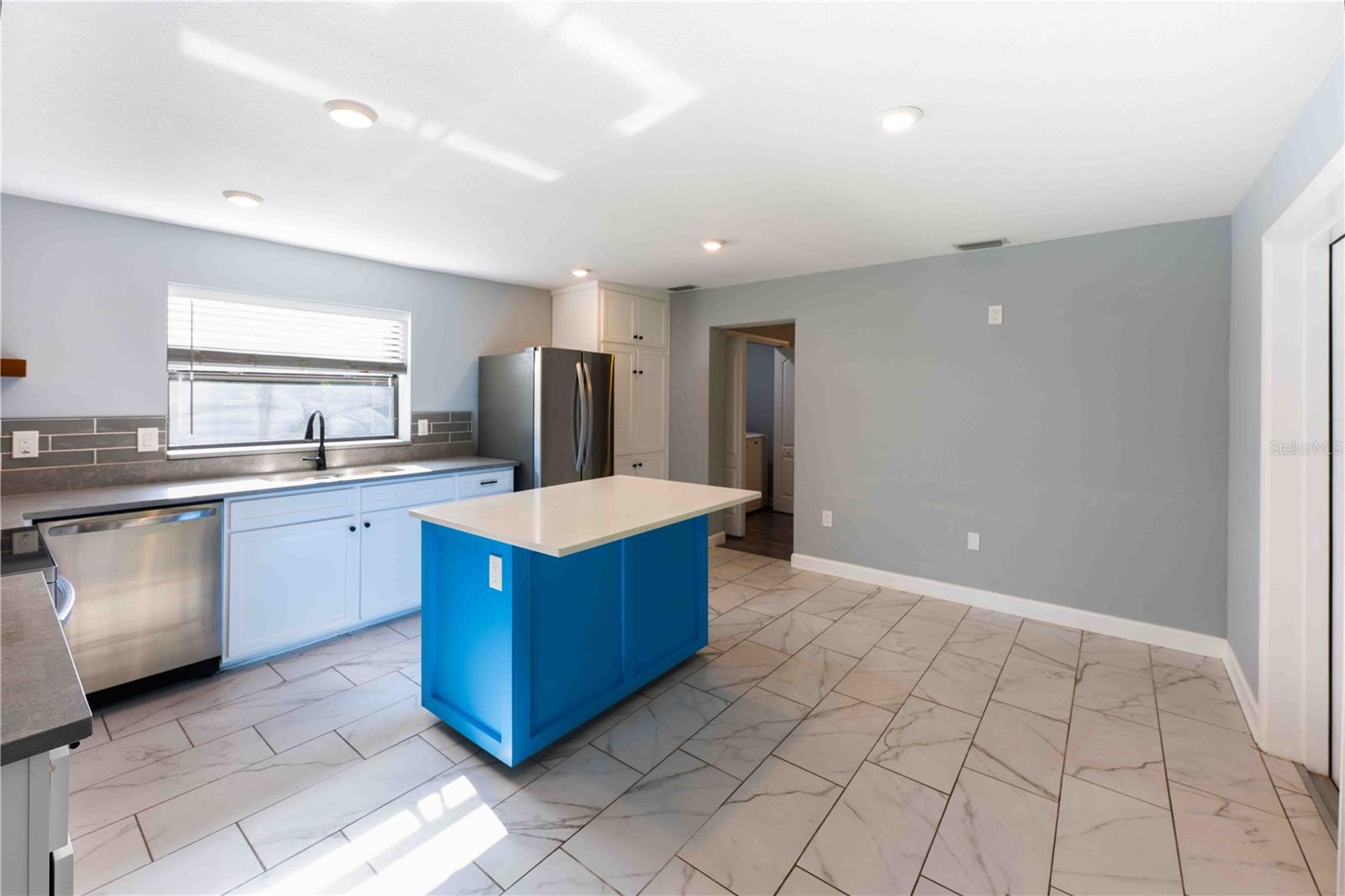206 James St Property Photo 10