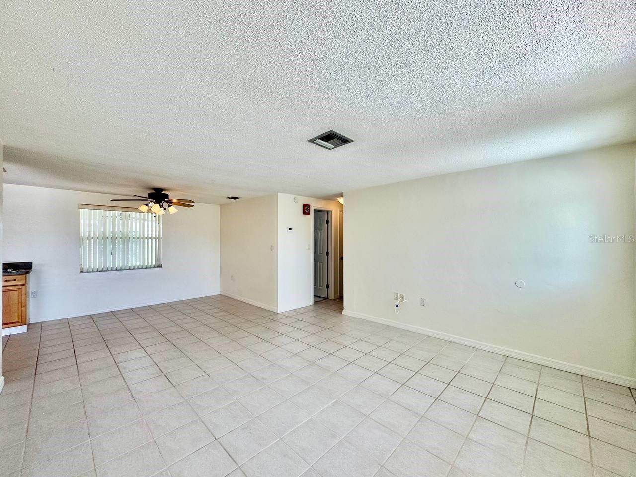 3131 Roxbury Dr Property Photo 5