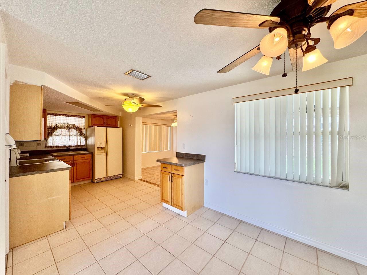 3131 Roxbury Dr Property Photo 9