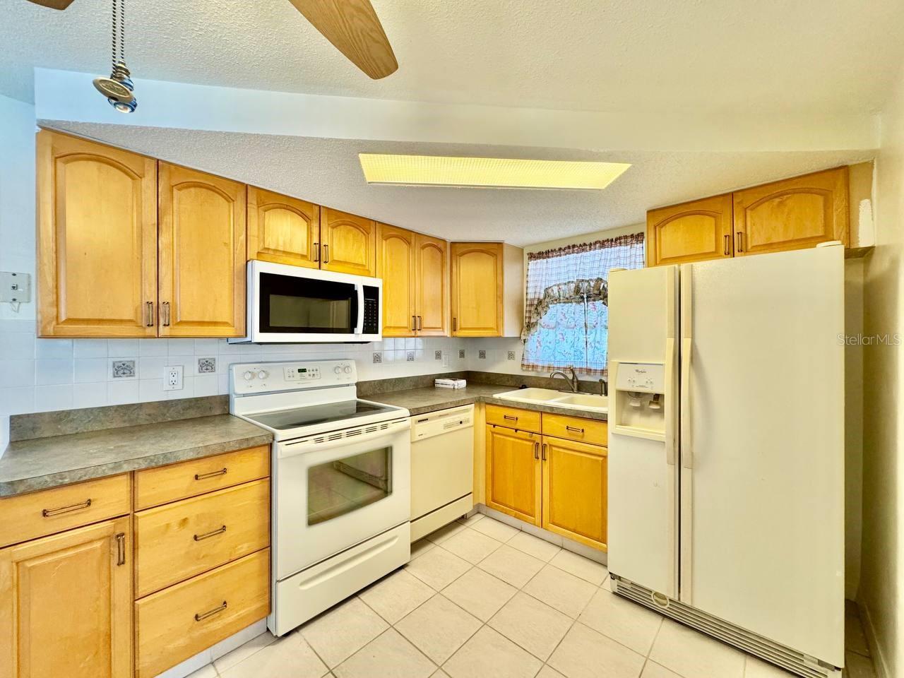 3131 Roxbury Dr Property Photo 11