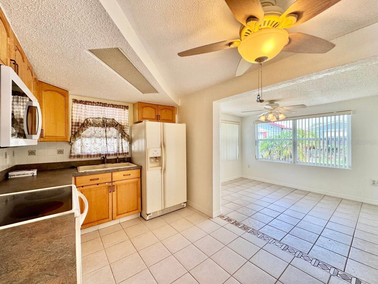 3131 Roxbury Dr Property Photo 12