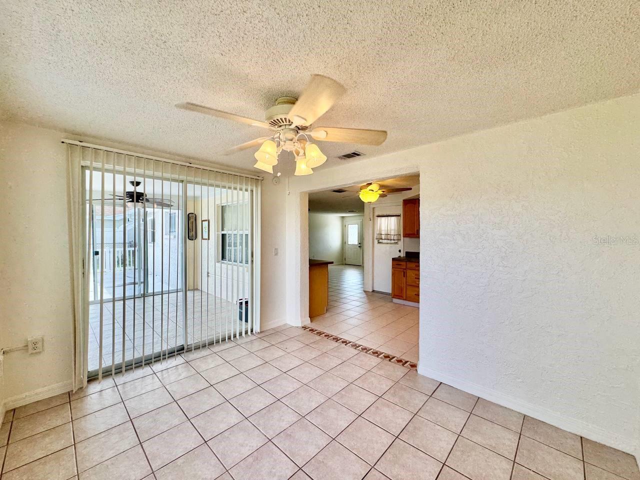 3131 Roxbury Dr Property Photo 14