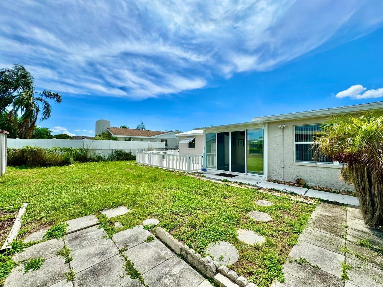 3131 Roxbury Dr Property Photo 30