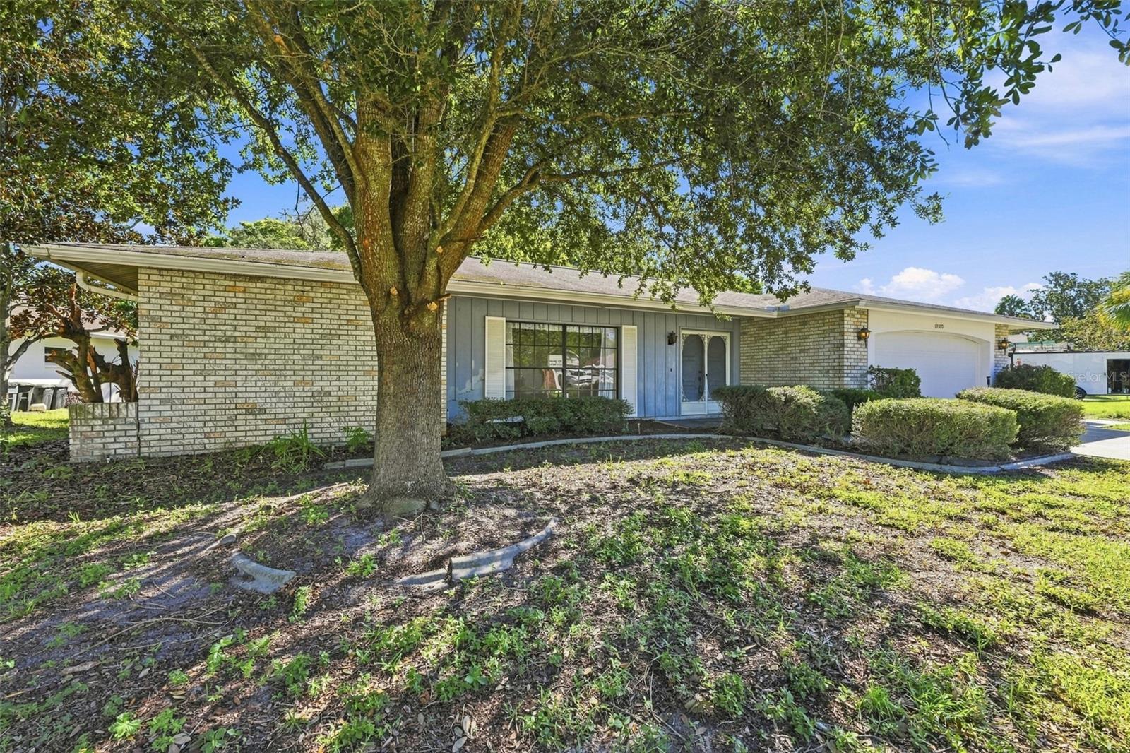 13300 Shadberry Ln Property Photo 2