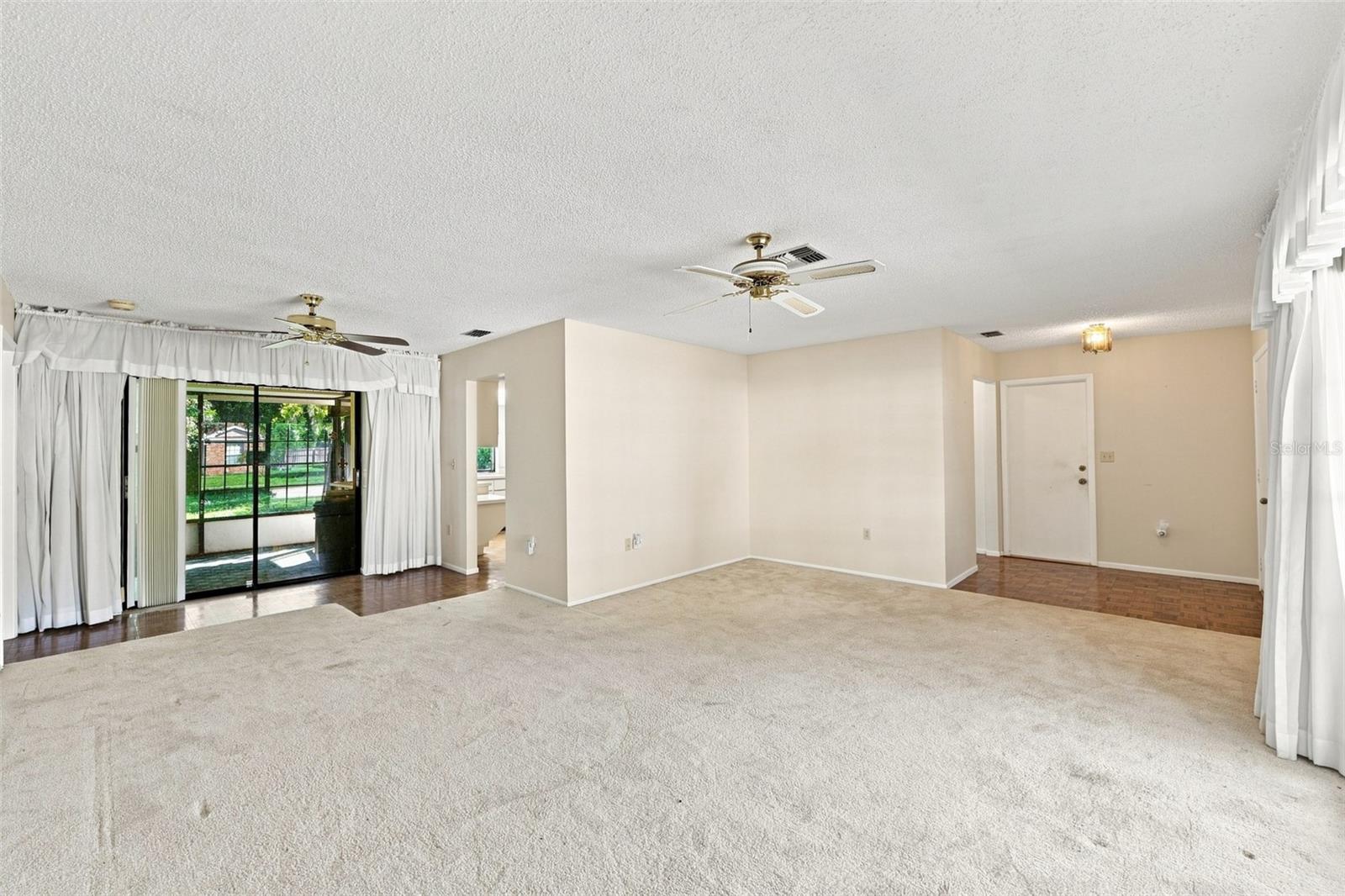 13300 Shadberry Ln Property Photo 10