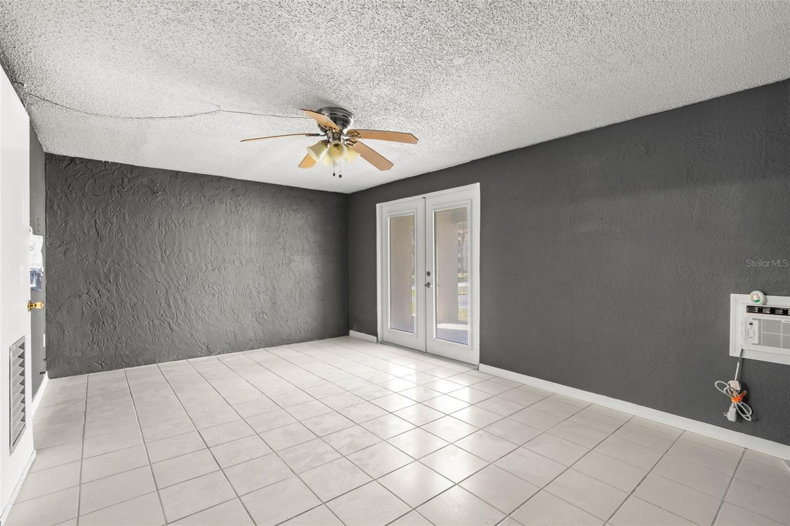 255 Capri Cir N #30 Property Photo 28
