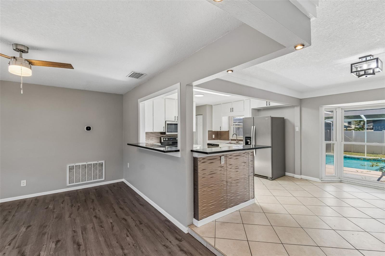 7111 Gateway Ct Property Photo 14