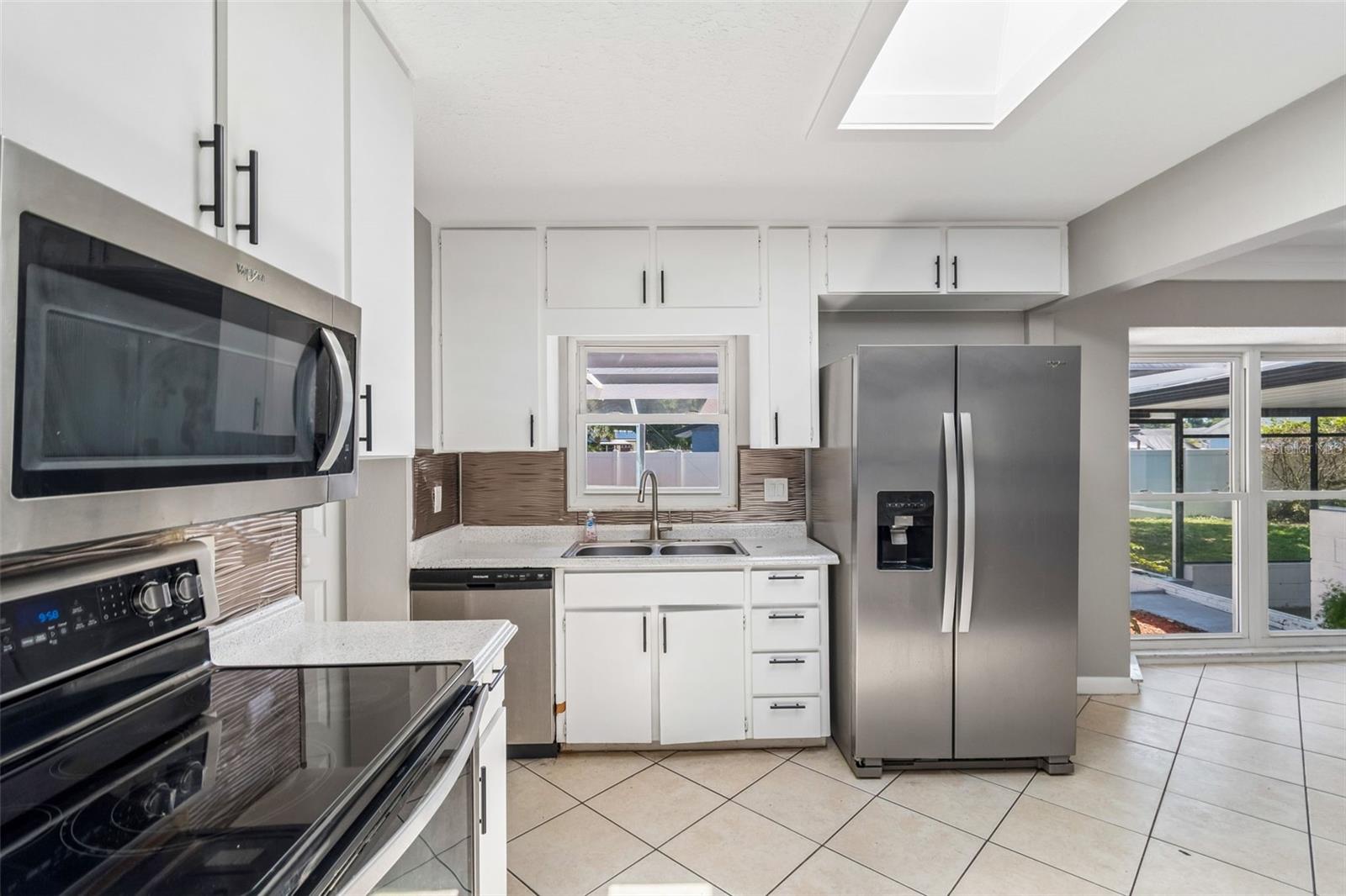 7111 Gateway Ct Property Photo 23