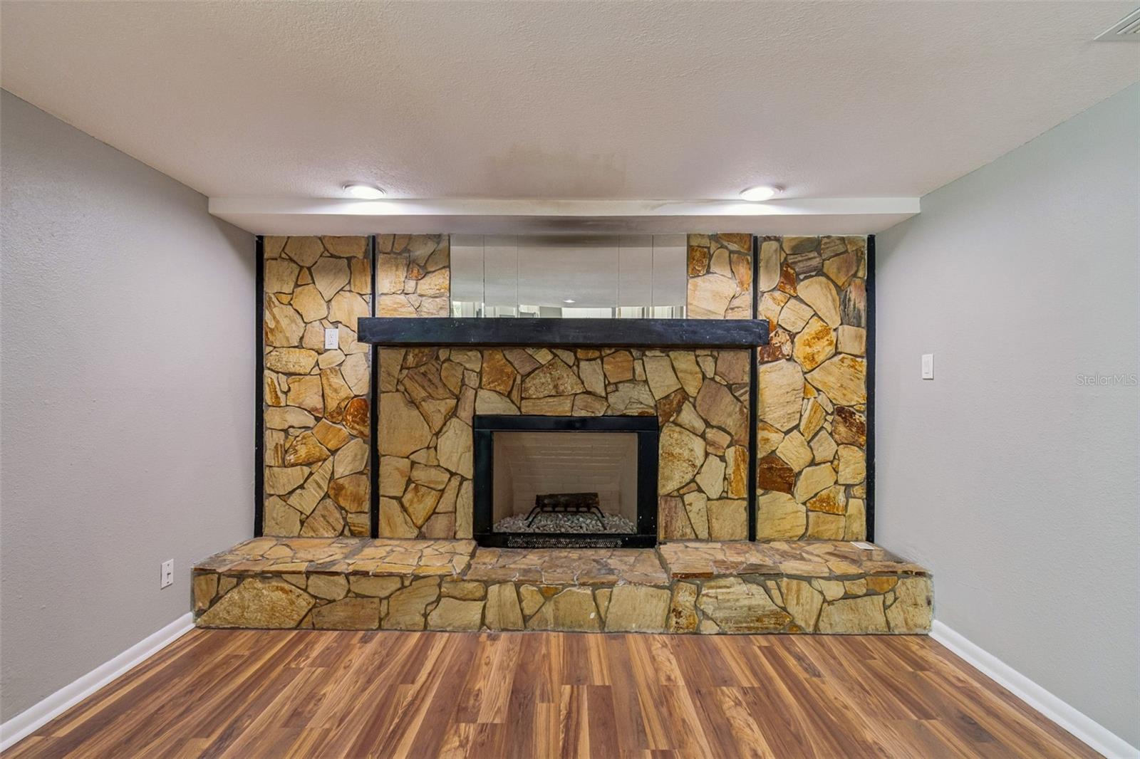 7111 Gateway Ct Property Photo 31