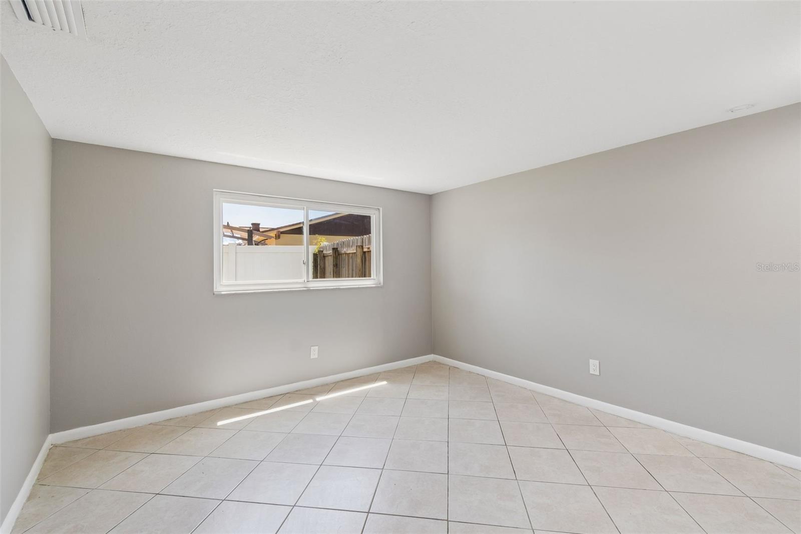 7111 Gateway Ct Property Photo 37