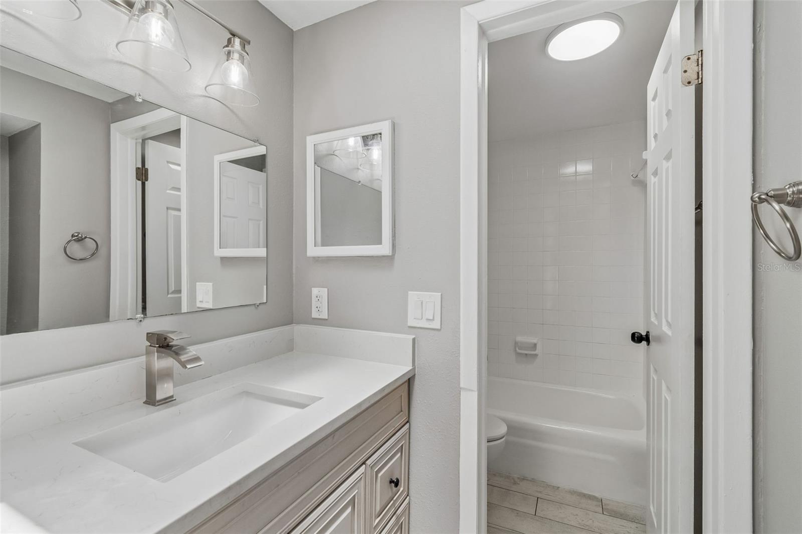 7111 Gateway Ct Property Photo 47