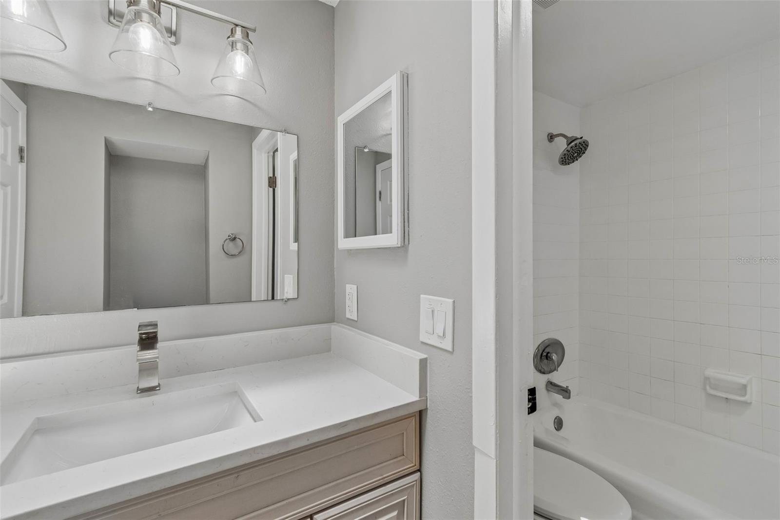 7111 Gateway Ct Property Photo 48