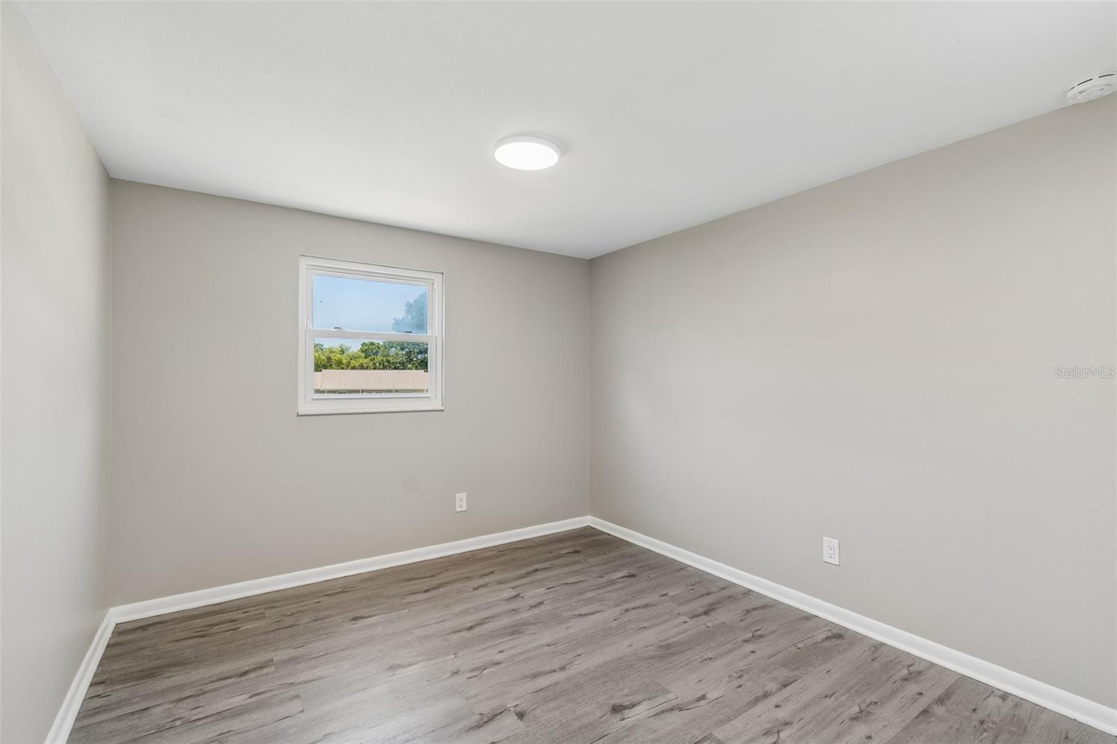 7111 Gateway Ct Property Photo 51