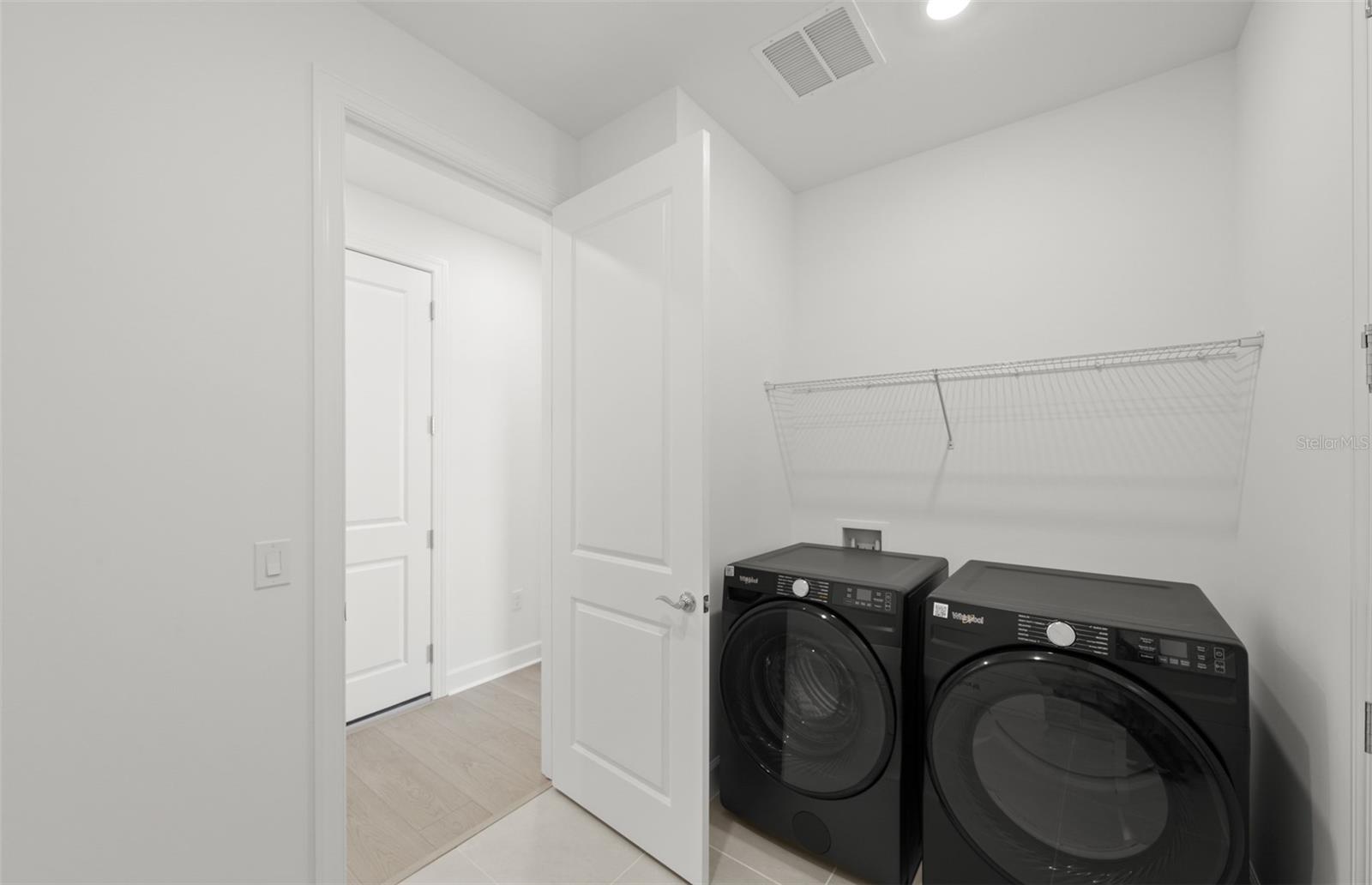 2820 Winding Creek Trl Property Photo 7