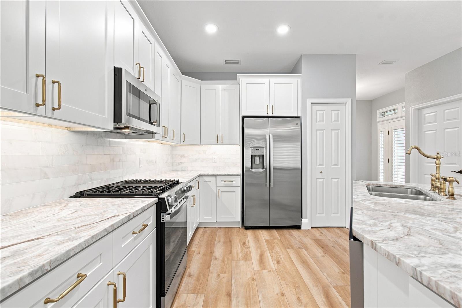 113 Bosphorous Ave #1 Property Photo 11