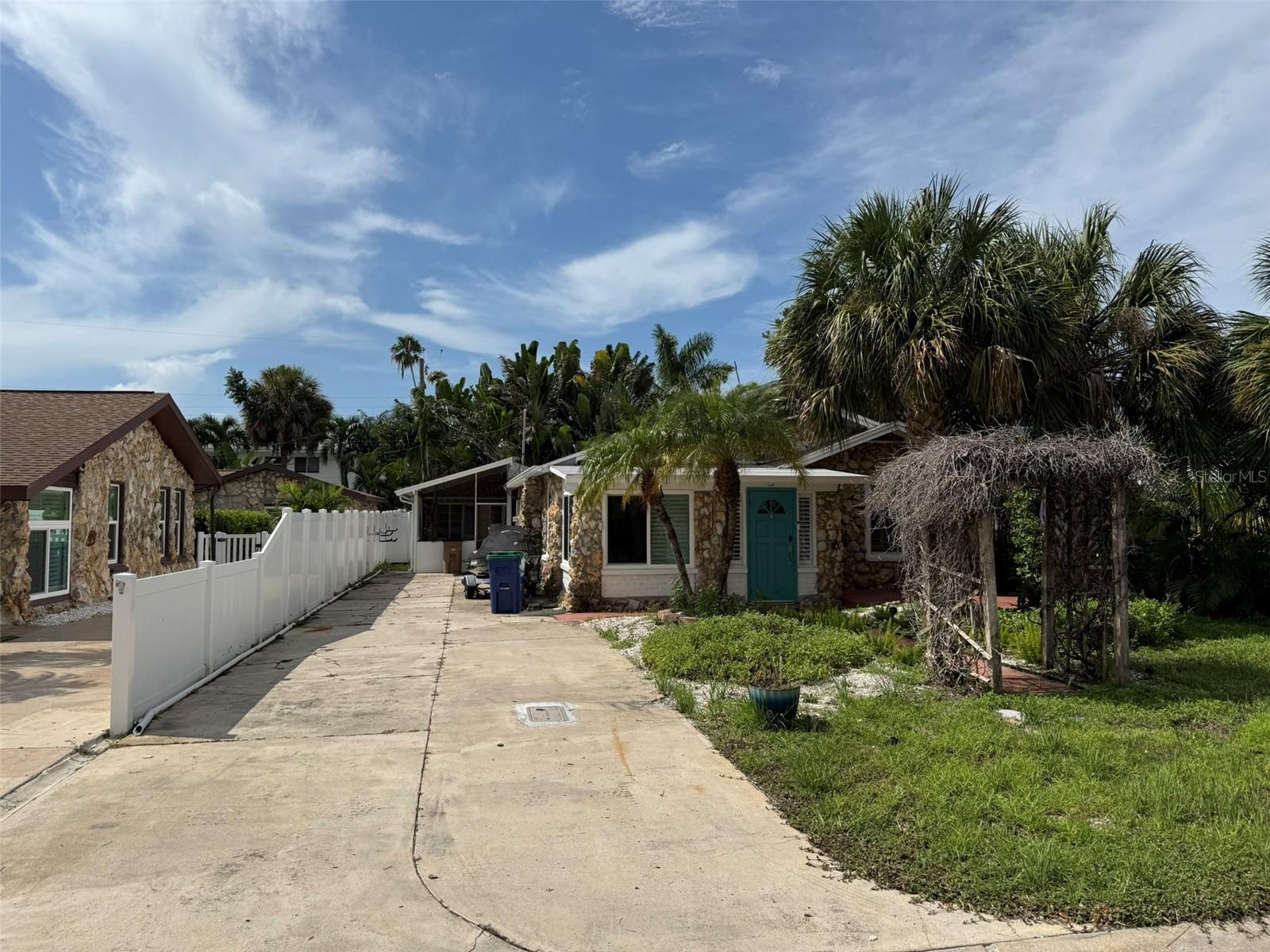 117 12th Ave Property Photo 3