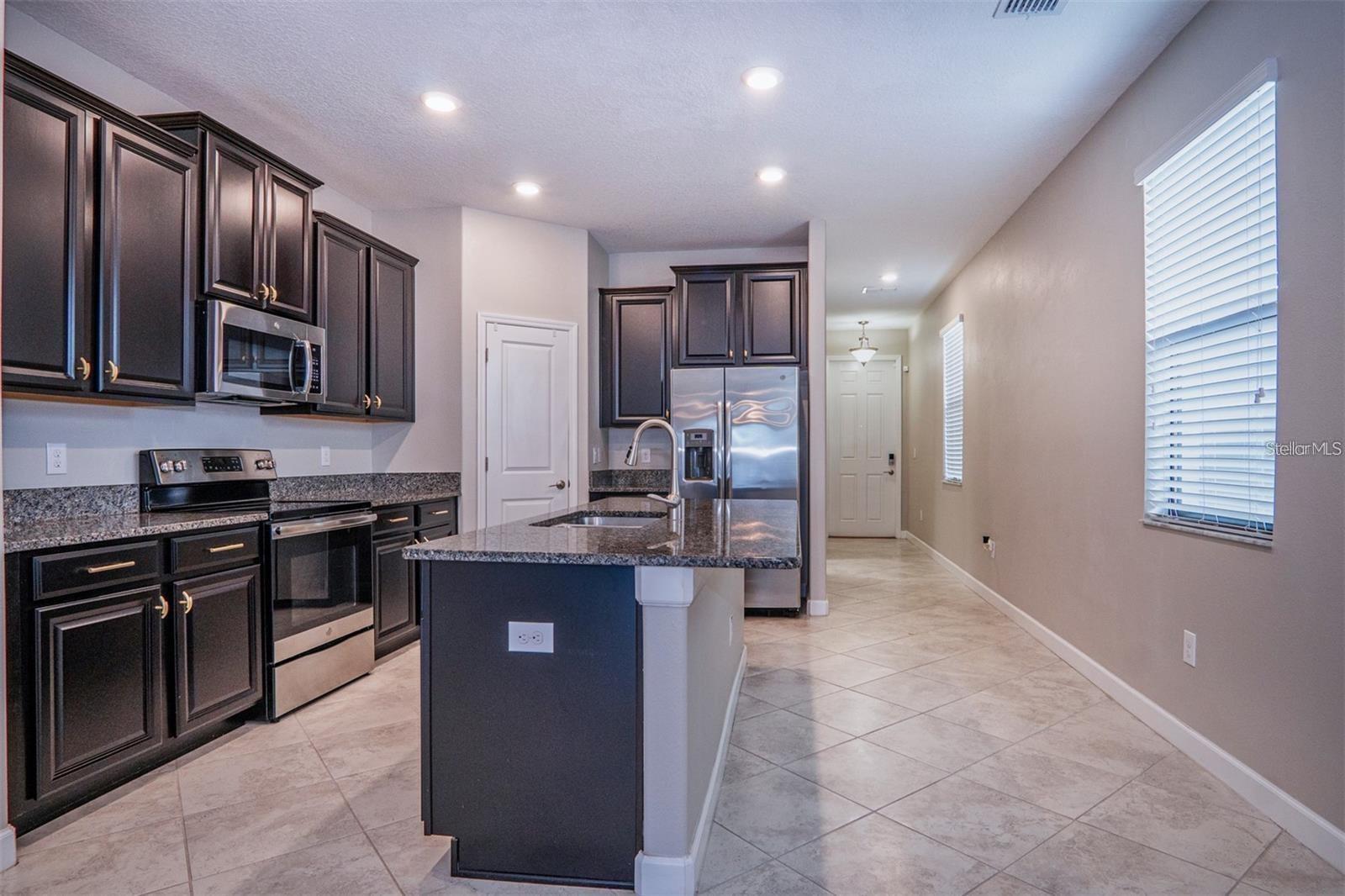 9845 Ivory Dr Property Photo 6