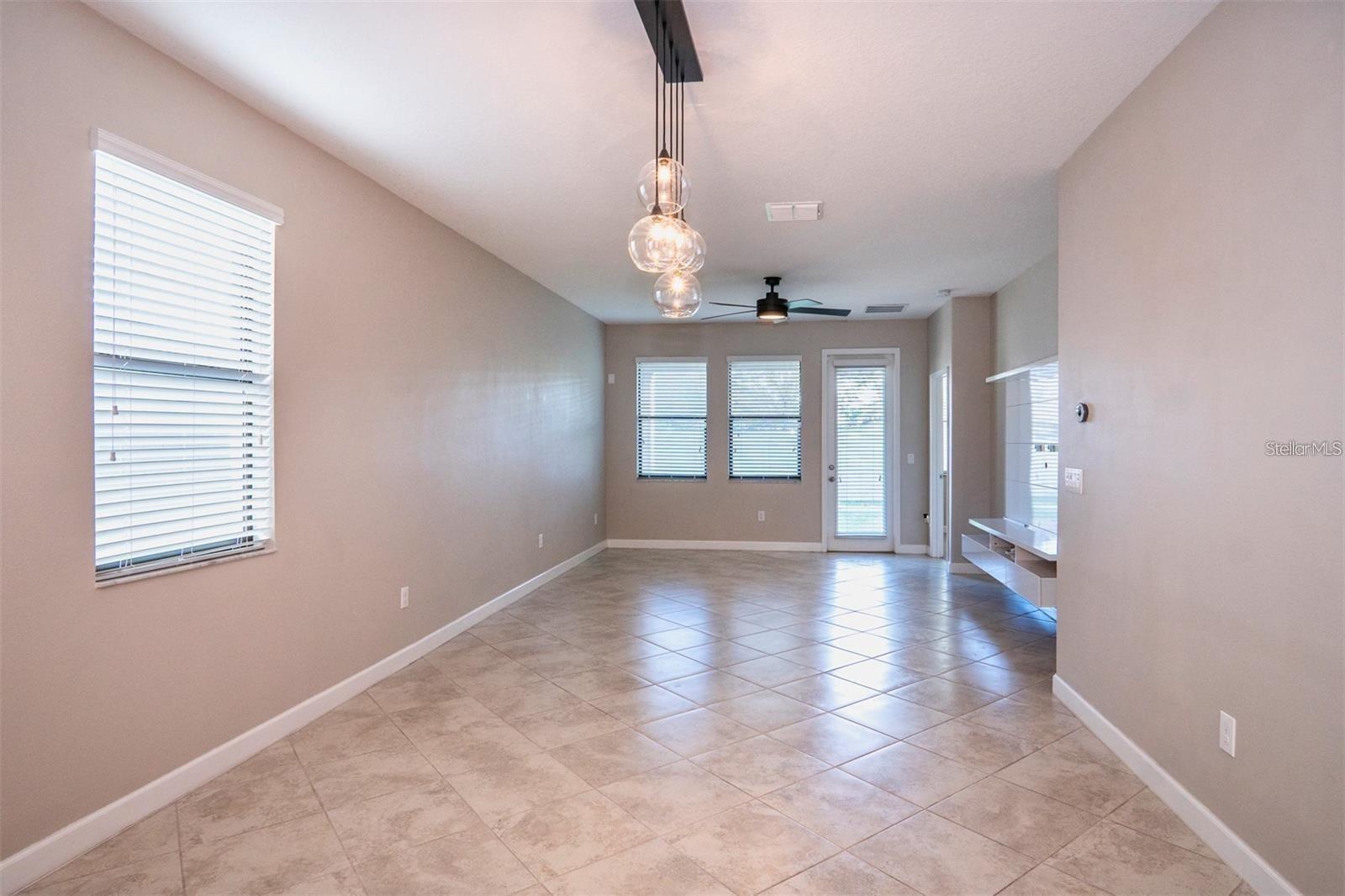 9845 Ivory Dr Property Photo 14