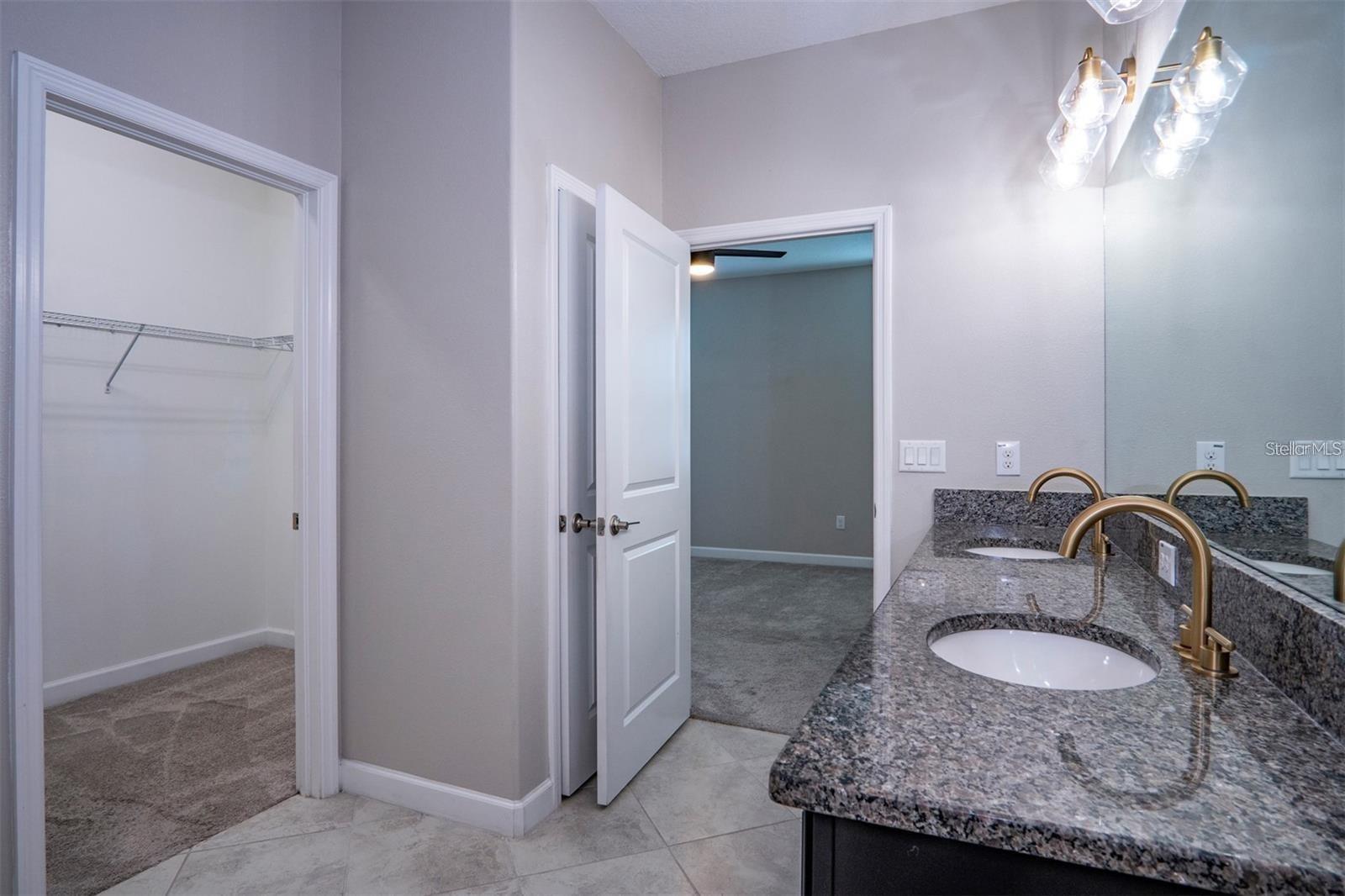 9845 Ivory Dr Property Photo 23