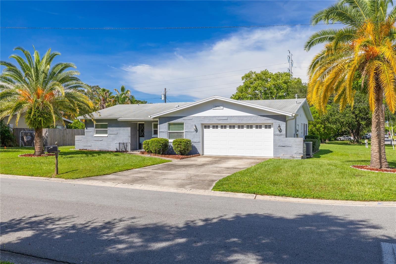 29786 67th Way N Property Photo 2