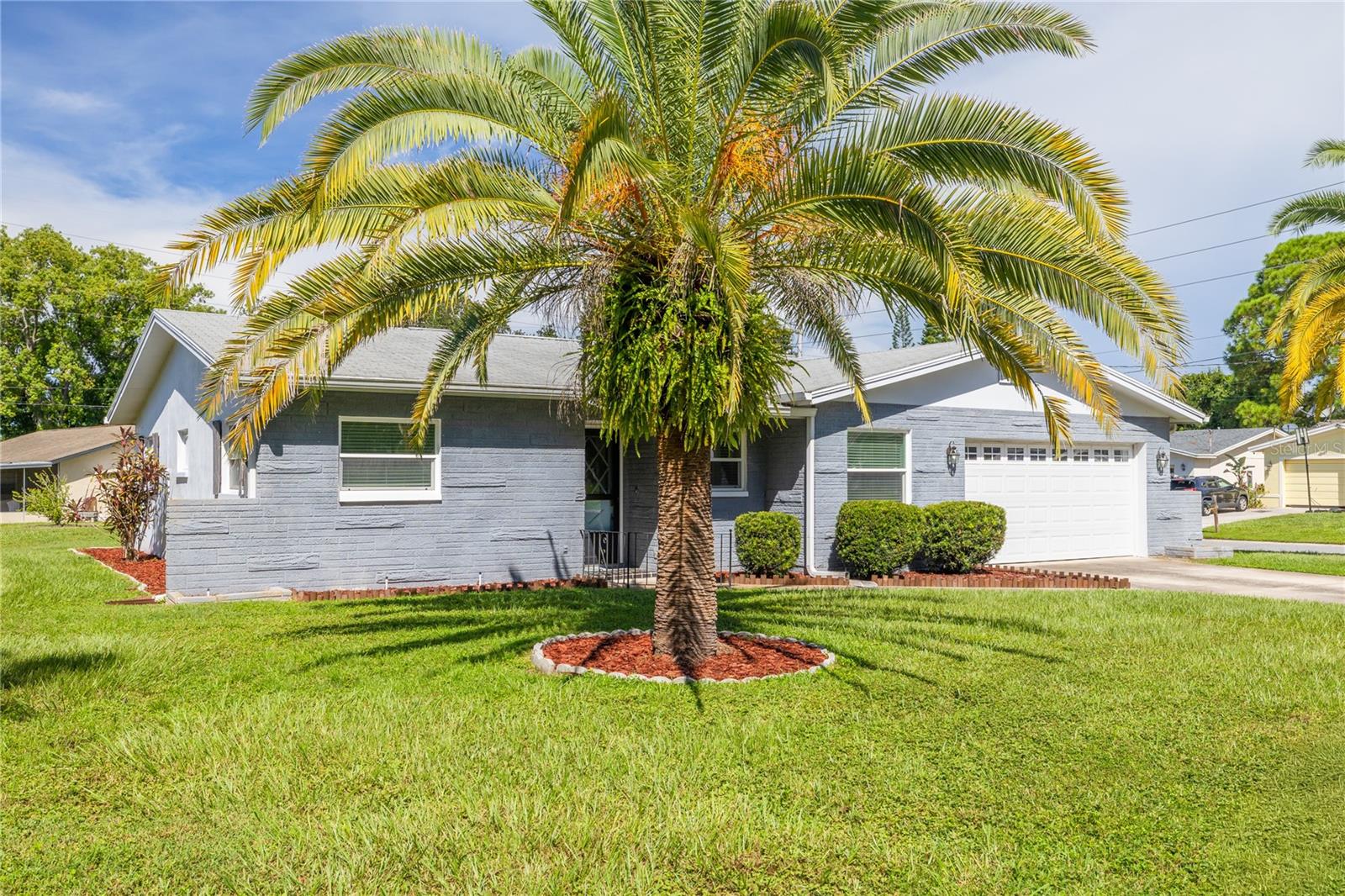 29786 67th Way N Property Photo 3