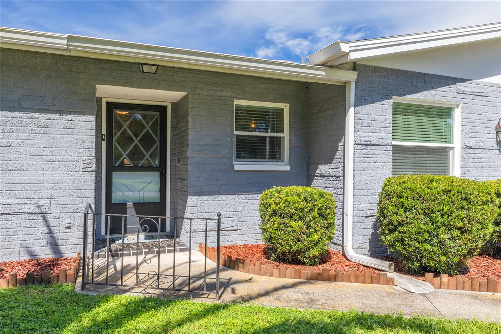 29786 67th Way N Property Photo 4