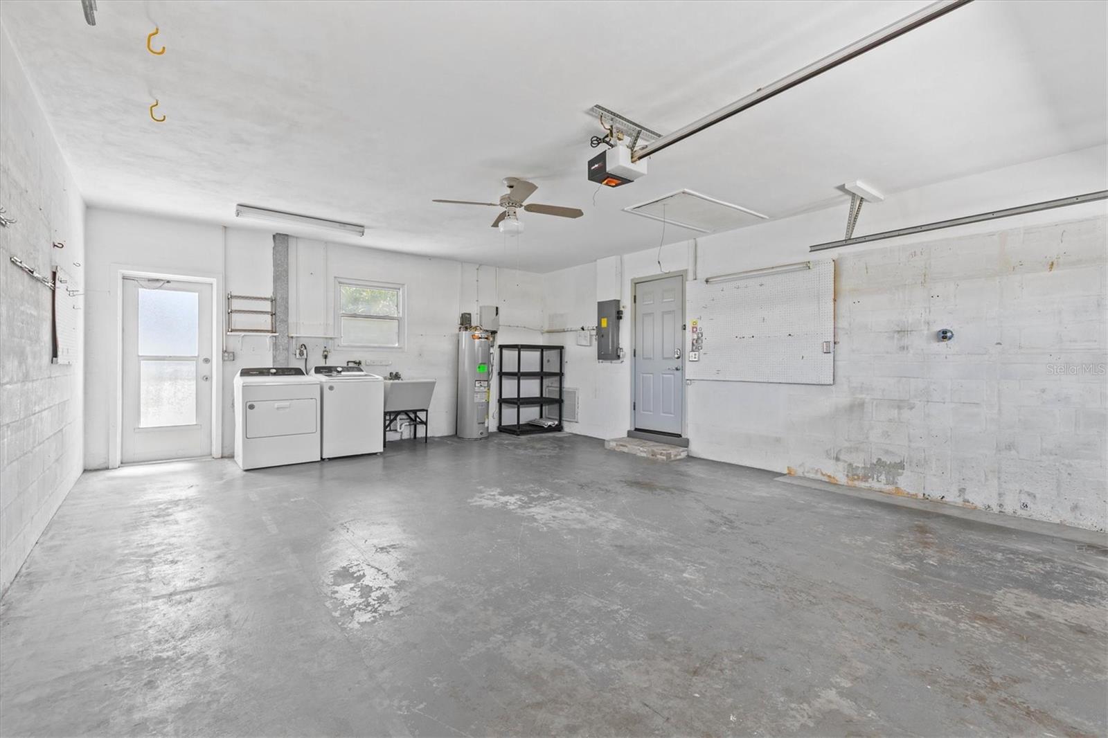 106 19th St Property Photo 38