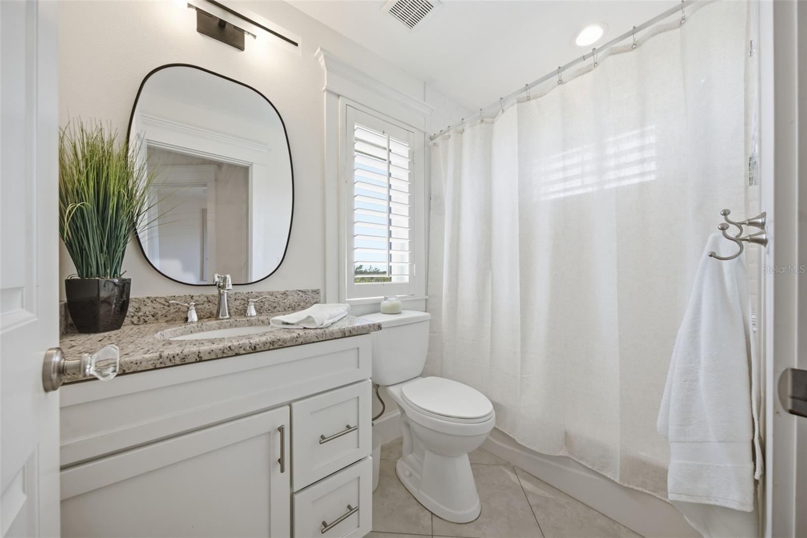 3014 Avenue E Property Photo 22