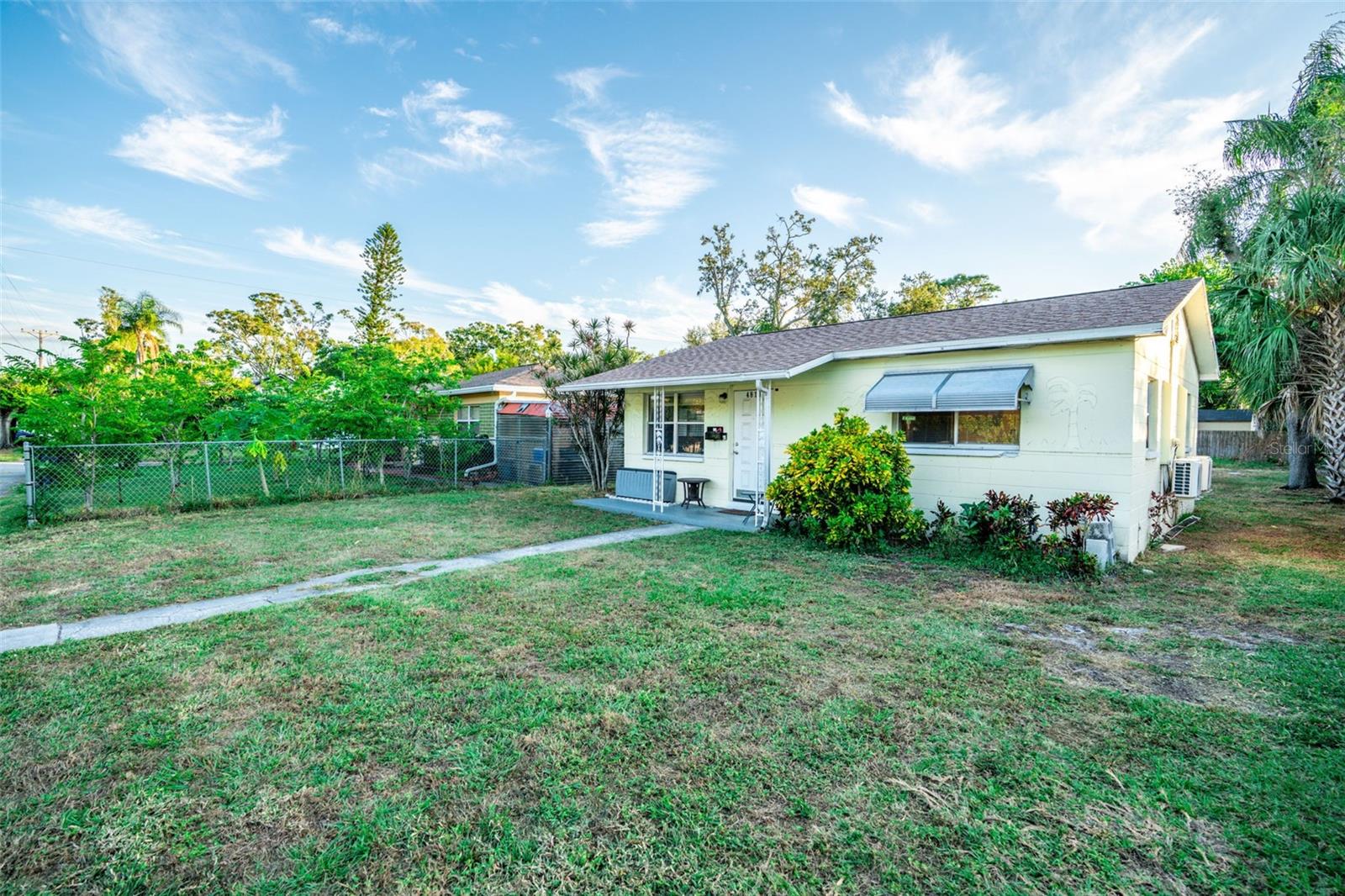TB8548556 Property Photo 3