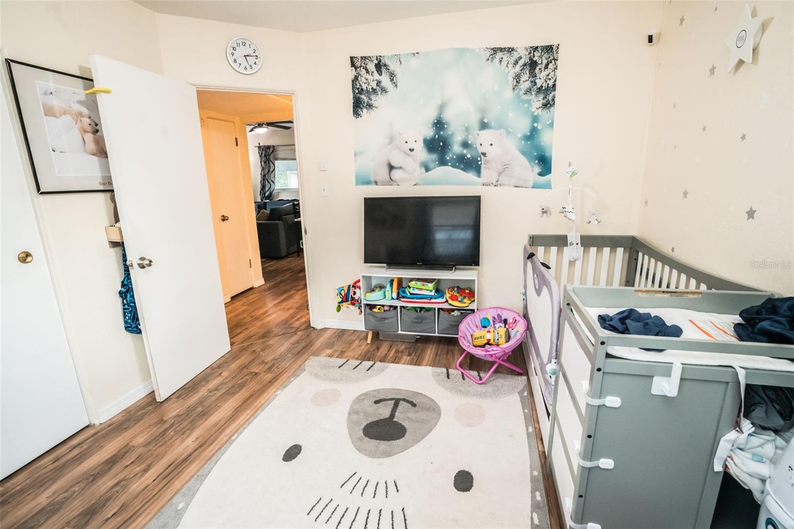 TB8548556 Property Photo 5