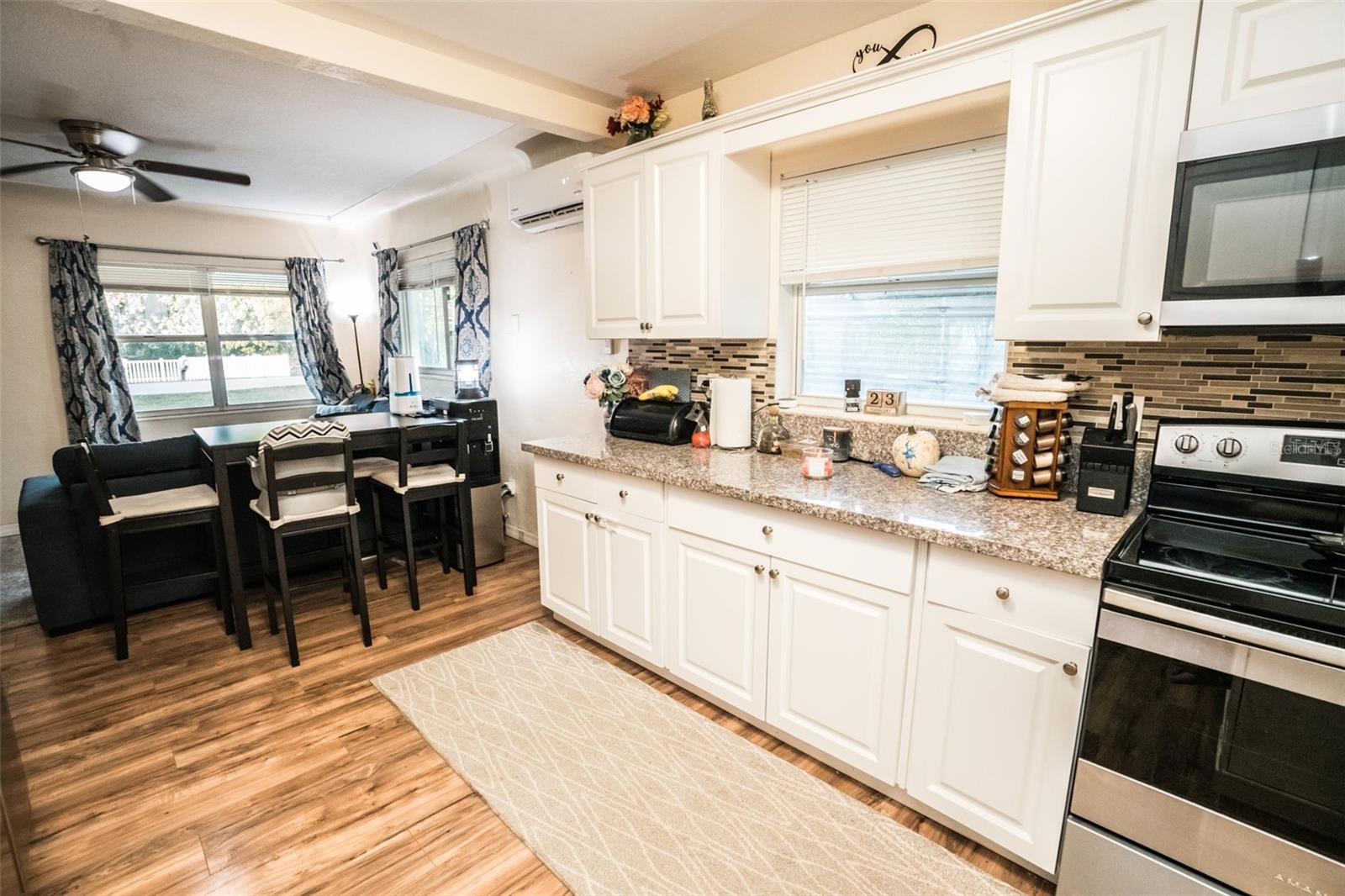 TB8548556 Property Photo 11