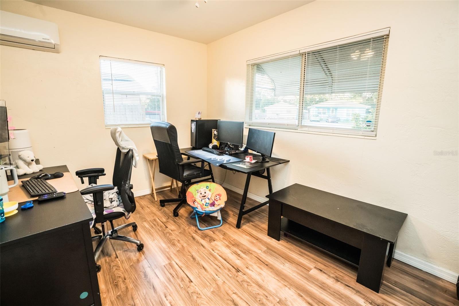 TB8548556 Property Photo 16