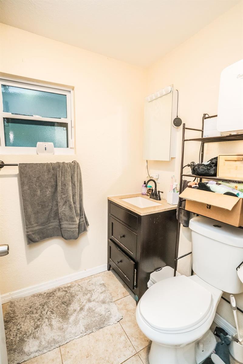 TB8548556 Property Photo 20