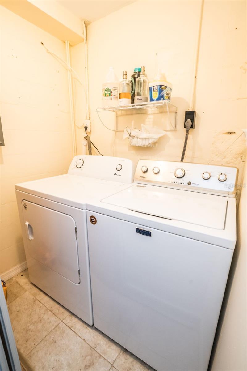 TB8548556 Property Photo 23