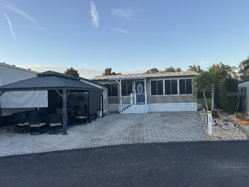 16736 SUNSHINE AVE Property Photo 1