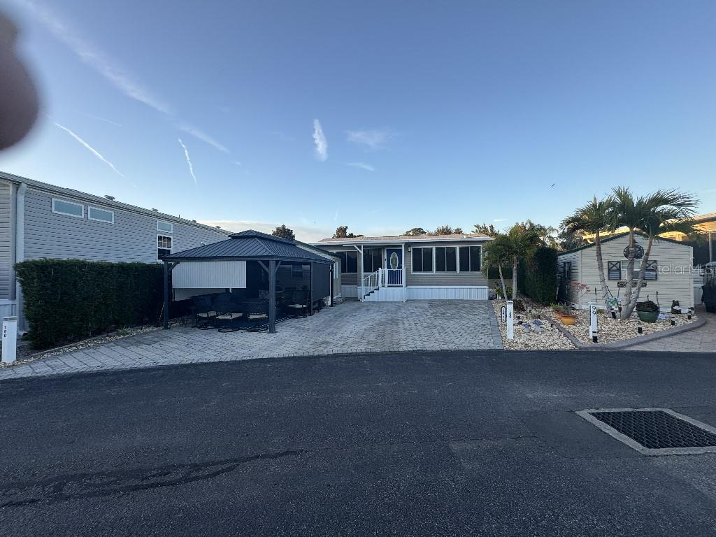 16736 Sunshine Ave Property Photo 3
