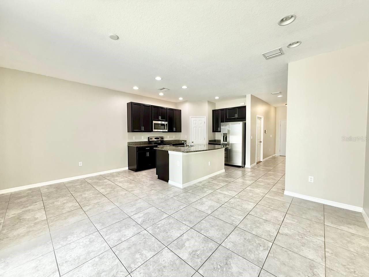 7123 Summer Holly Pl Property Photo 11
