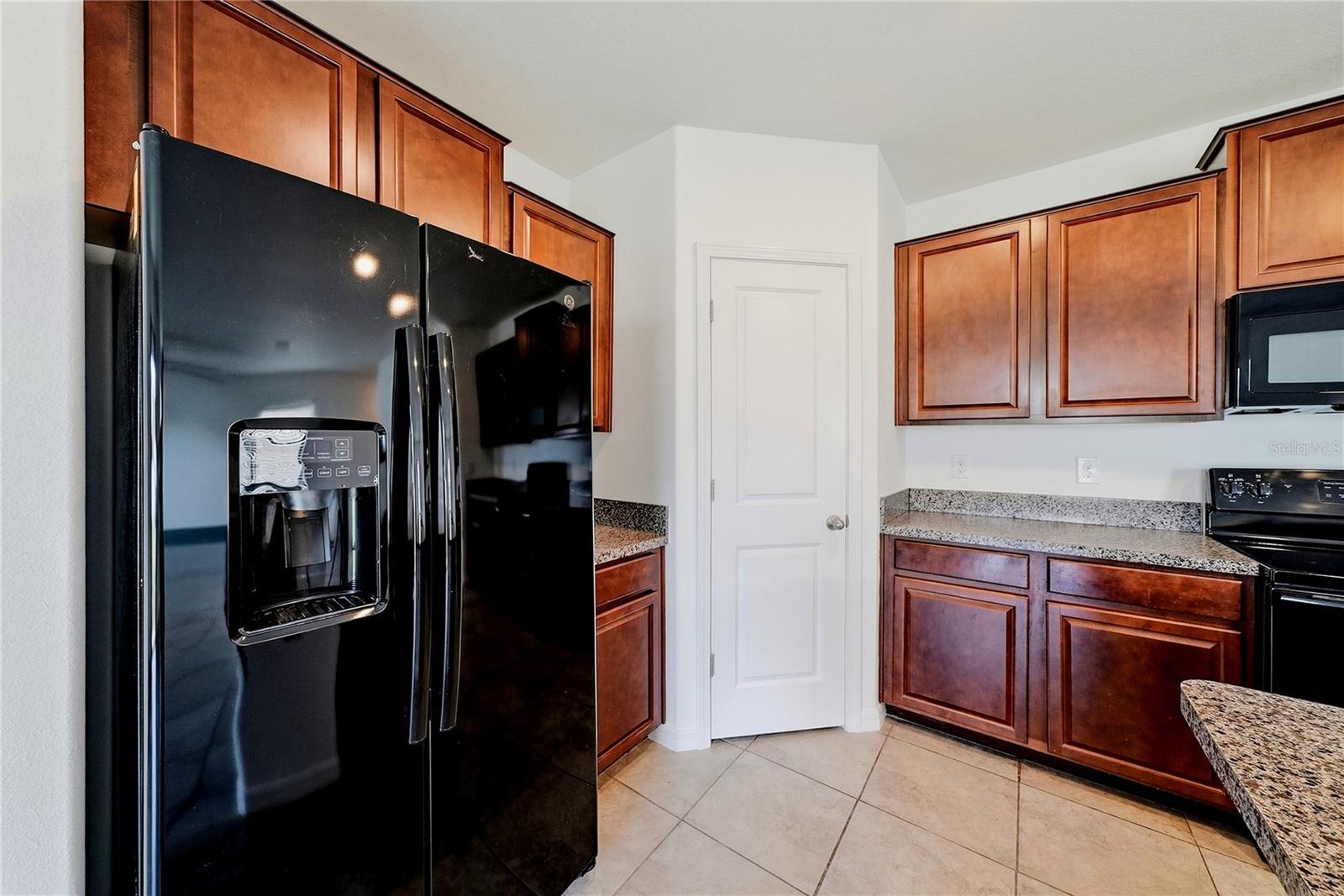 13904 Arbor Pines Dr Property Photo 9